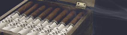 ALEC BRADLEY  BLACK MARKET ROBUSTO (24)