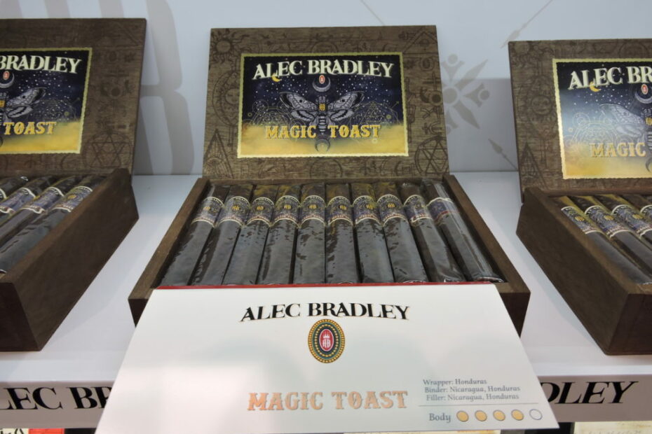 ALEC BRADLEY MAGIC TOAST GORDO  (24)