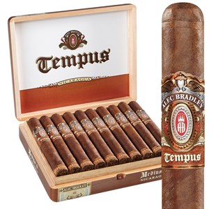 ALEC BRADLEY TEMPUS NICARAGUA TORO  (24)