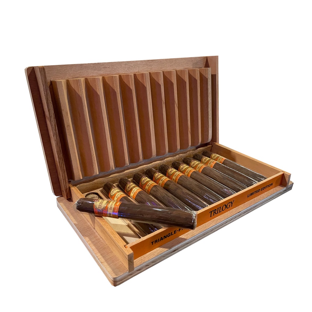 ALEC BRADLEY TRILOGY EXOTIC MADURO TORO (10)