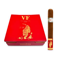 VEGAFINA YEAR OF THE TIGER '22 TORO EXTRA(52X61/8)