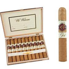 CUSANO 18 Connecticut Robusto Girl CeUS18's5X50(10)