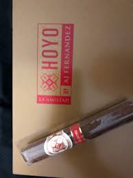 HOYO DE MONTERREY LA AMISTAD GOLD ROBUSTO 5.25X54-20)
