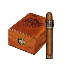 MACANUDO VINTAGE 2006 TORO 6 X 52 (12)