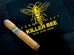KILLER BEE THE HORNET CORONA LARGA  6X50  (20)
