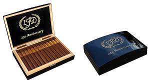 LFD 25TH ANNIVERSARY (25) LA FLOR DOMINICANA
