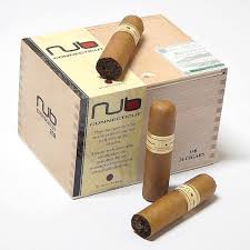 NUB CONNECTICUT 460  (24) OLIVA