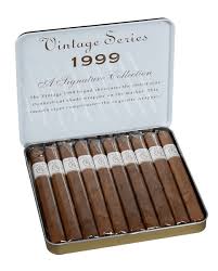 RP VINTAGE 1999 MINIS  4-1/4X32 (100) ROCKY PATEL
