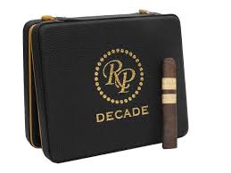 RP TRAVEL CASE DECADE BLACK STING RAY