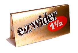 e-z  wider Gold 1 1/2 Rolling Papers