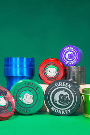 GREEN MONKEY GRINDER 63 MM 4 PIECE (1)